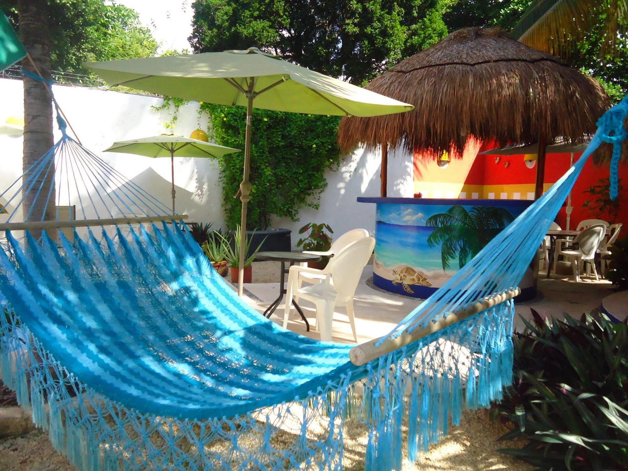 El Acuario Hotel Плая дел Кармен Екстериор снимка